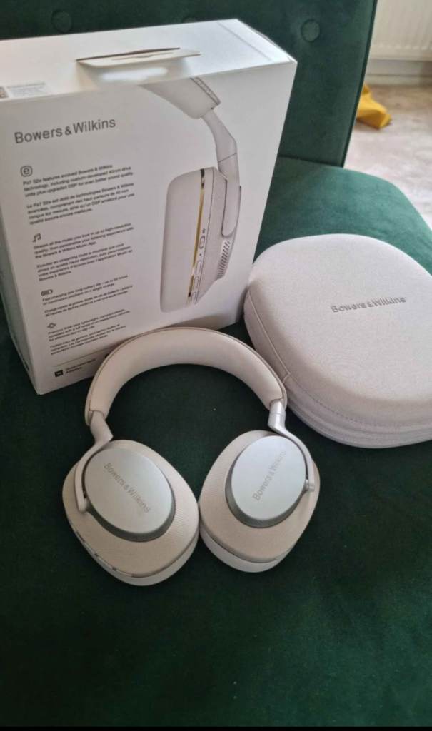 Bowers & Wilkins Px7 S2e Noise Cancelling Headphones