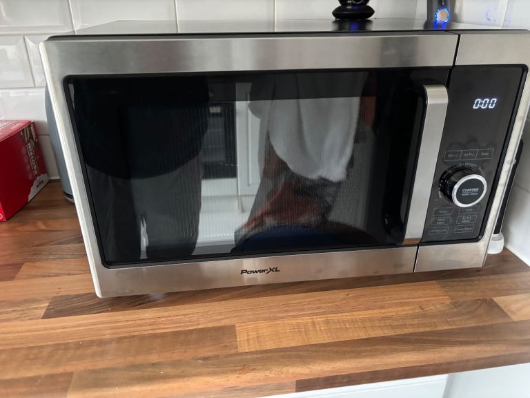 Microwave & Air Fryer and baker