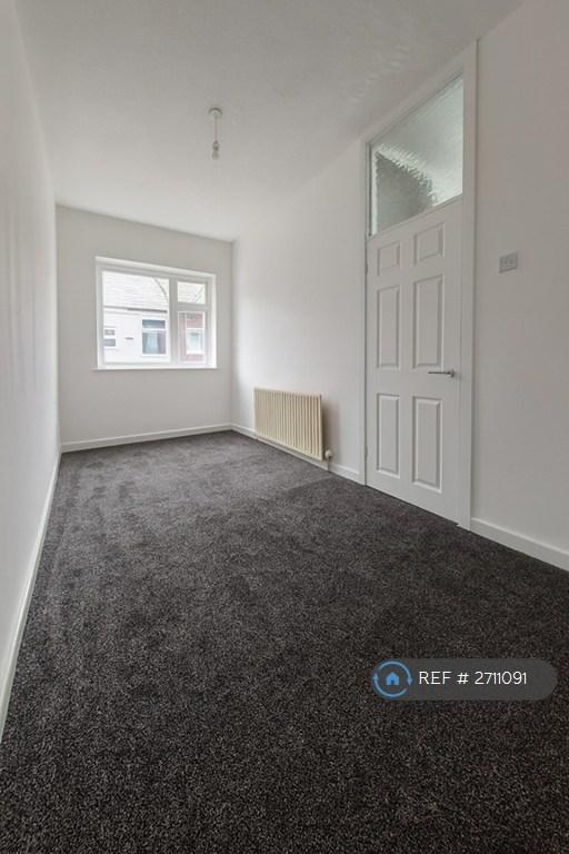 2 bedroom house in Alexandra Street, Ashton-Under-Lyne, OL6 (2 bed) (#2711091)