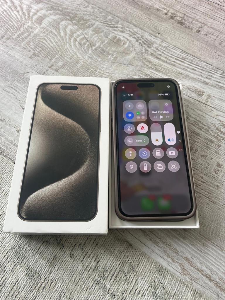 iPhone 15 pro maxs