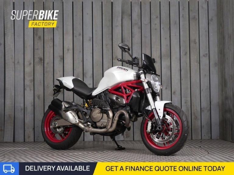 2015 15 DUCATI MONSTER 821