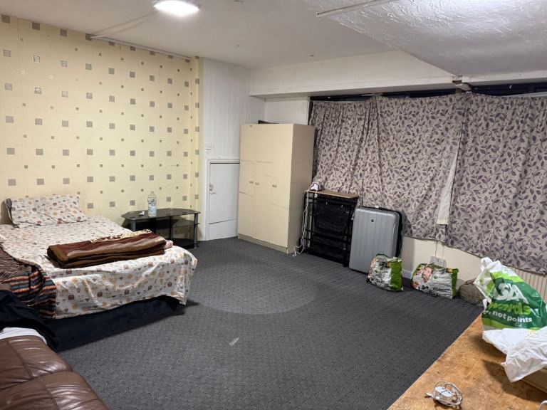 Massive Big Room Available for Rent