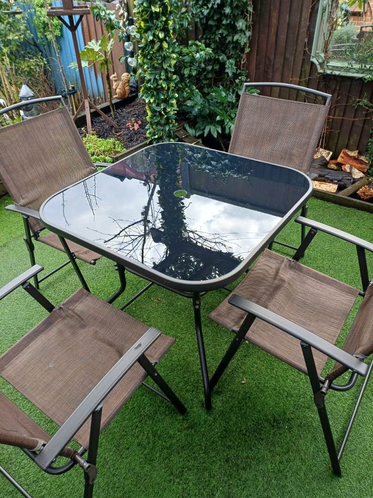 Patio table and chairs 