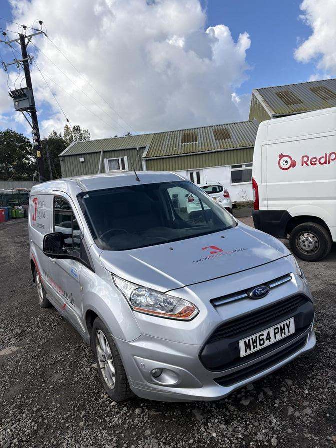 Ford Transit Connect Transit Connect 200 Limited (silver) 2015