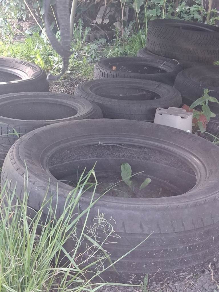 9 used car tyres for sale