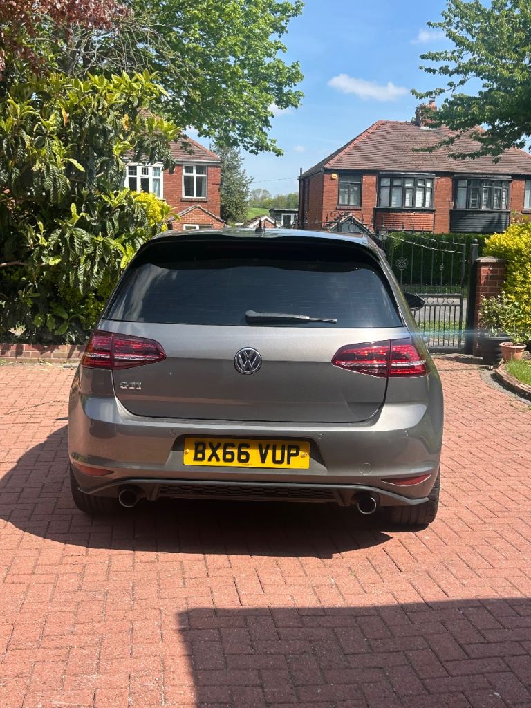 Volkswagen, GOLF, Hatchback, 2017, Semi-Auto, 1984 (cc), 5 doors
