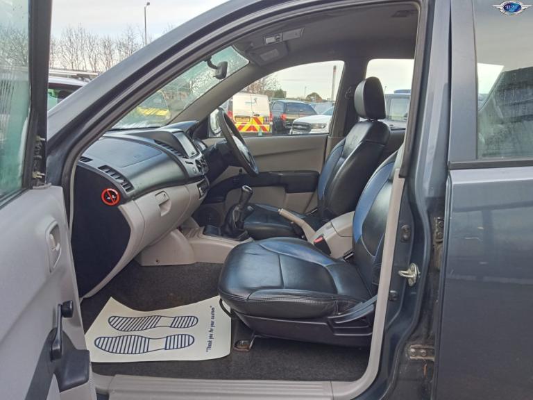 MITSUBISHI L200 2.5 DI-D 4Work Grey Manual Diesel 2006