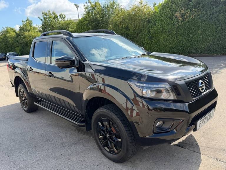 2021 Nissan Navara 2.3 dCi N-Guard Pickup Double Cab 4dr Diesel Manual 4WD Euro 6 (s/s) (190 p PI...