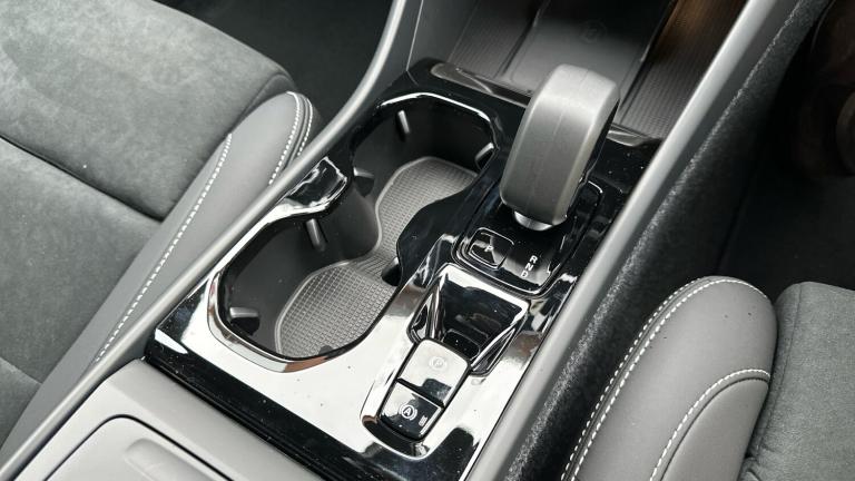 2025 Volvo XC40 2.0 B4P Plus Dark 5dr Auto Petrol Estate Estate Petrol Automatic