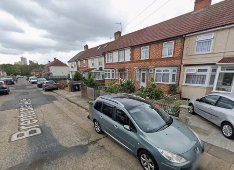image for 3Bed terraced house to rent in wembley - Brentvale Avenue