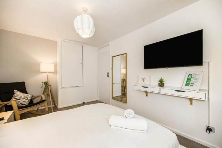 🌟 SPACIOUS DOUBLE ROOM IN FOREST GATE ✨