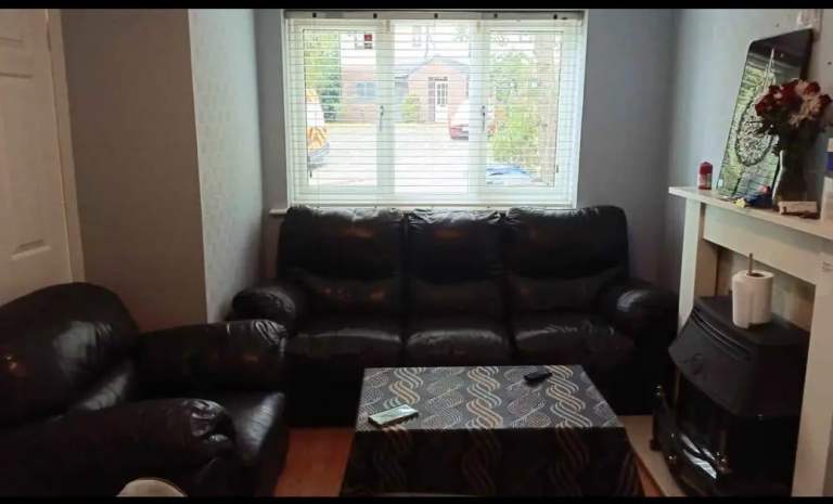 Double bed room for rent 
