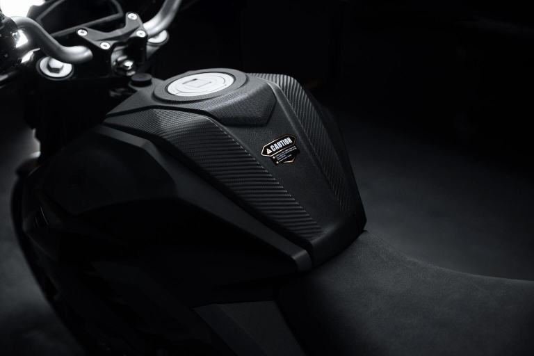 Lexmoto Cypher Electric and  Stylish