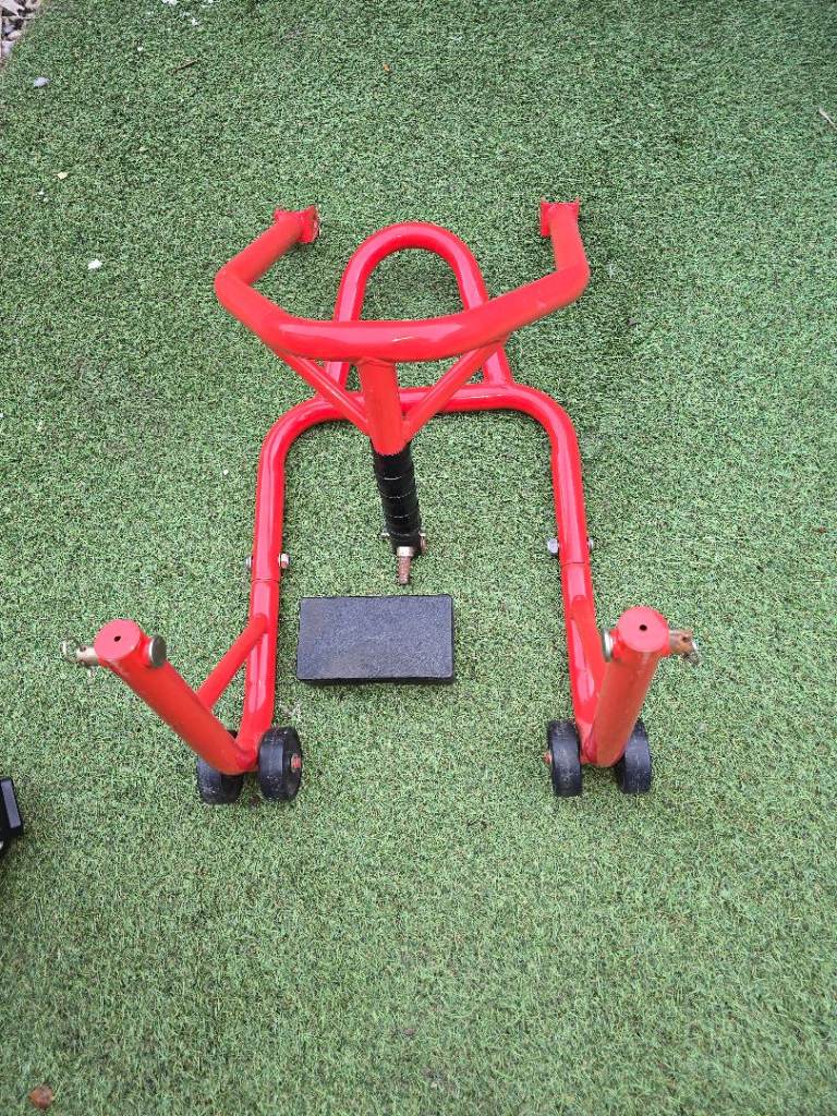 Headstock paddock stand 