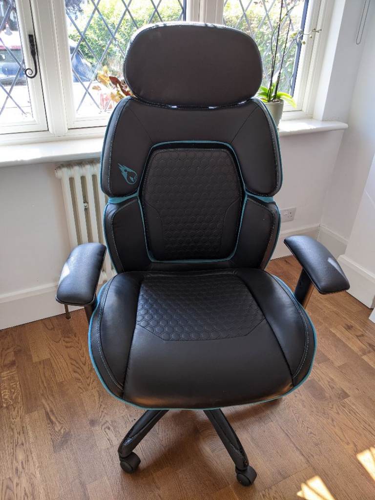 Swivel desk chair