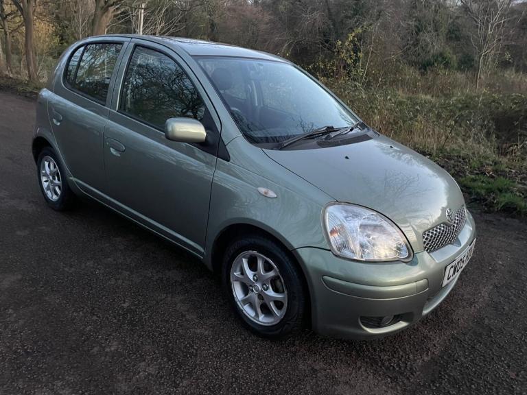 2005 Toyota Yaris 1.3 VVT-i T Spirit 5dr Auto HATCHBACK Petrol Automatic