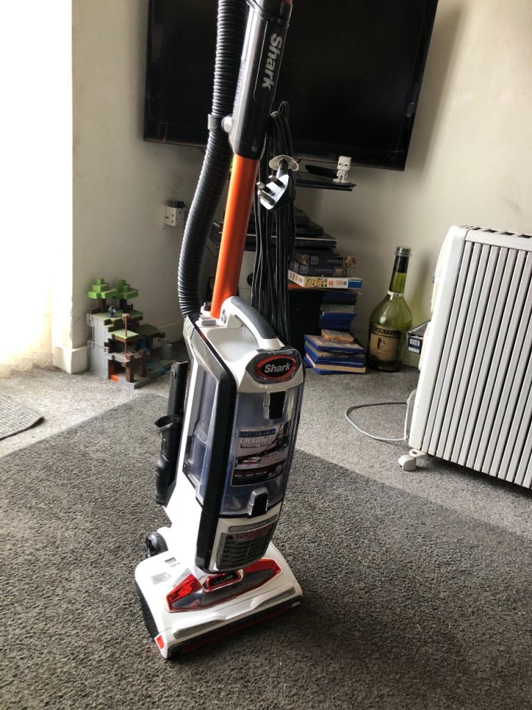Shark lift away duo clean vacuum 