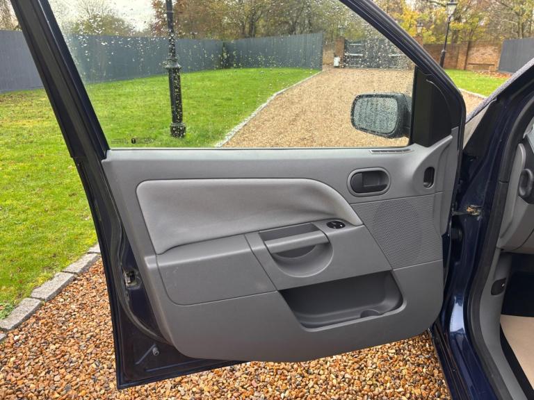 2002 Ford Fiesta 1.3 LX 5dr Petrol
