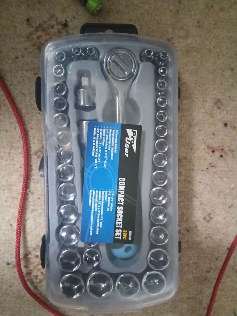 39 pc socket set