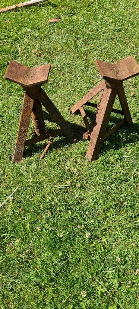 Axle Stands. Heavy duty.