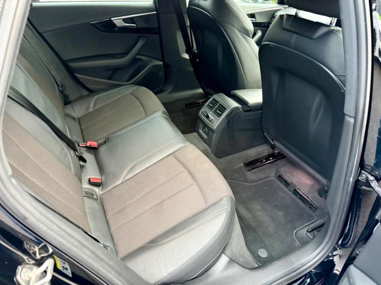 2017 Audi A4 2.0 TDI S line S Tronic quattro Euro 6 (s/s) 4dr SALOON Diesel Automatic