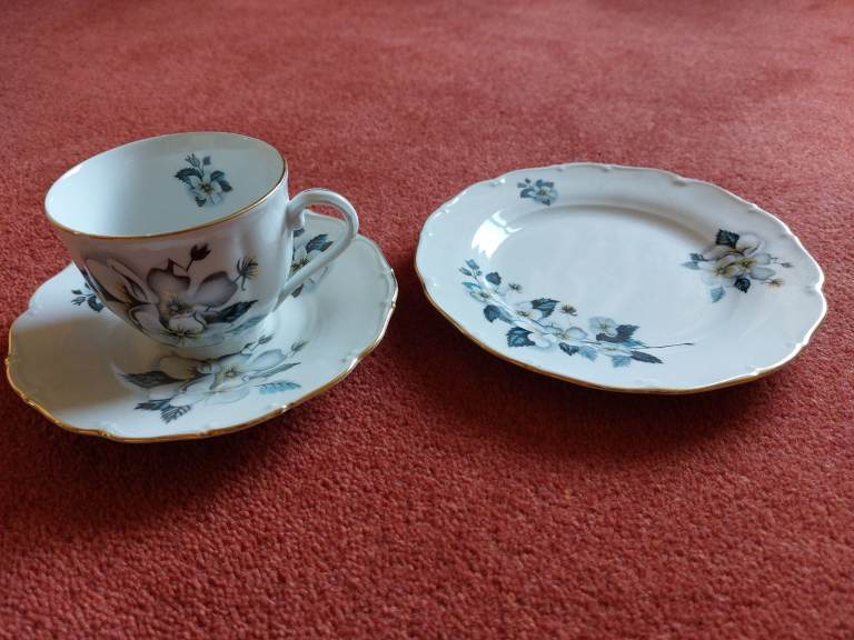 Vintage Czech Tea Set (Six Cups, Saucers & Plates)