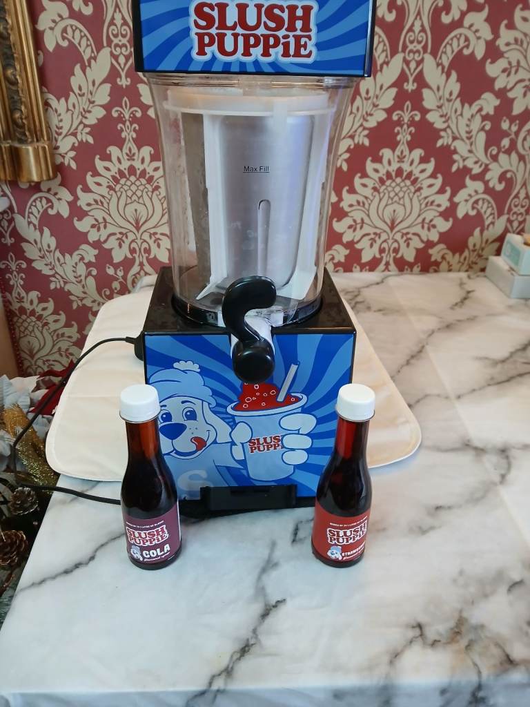 Slush puppy machine 
