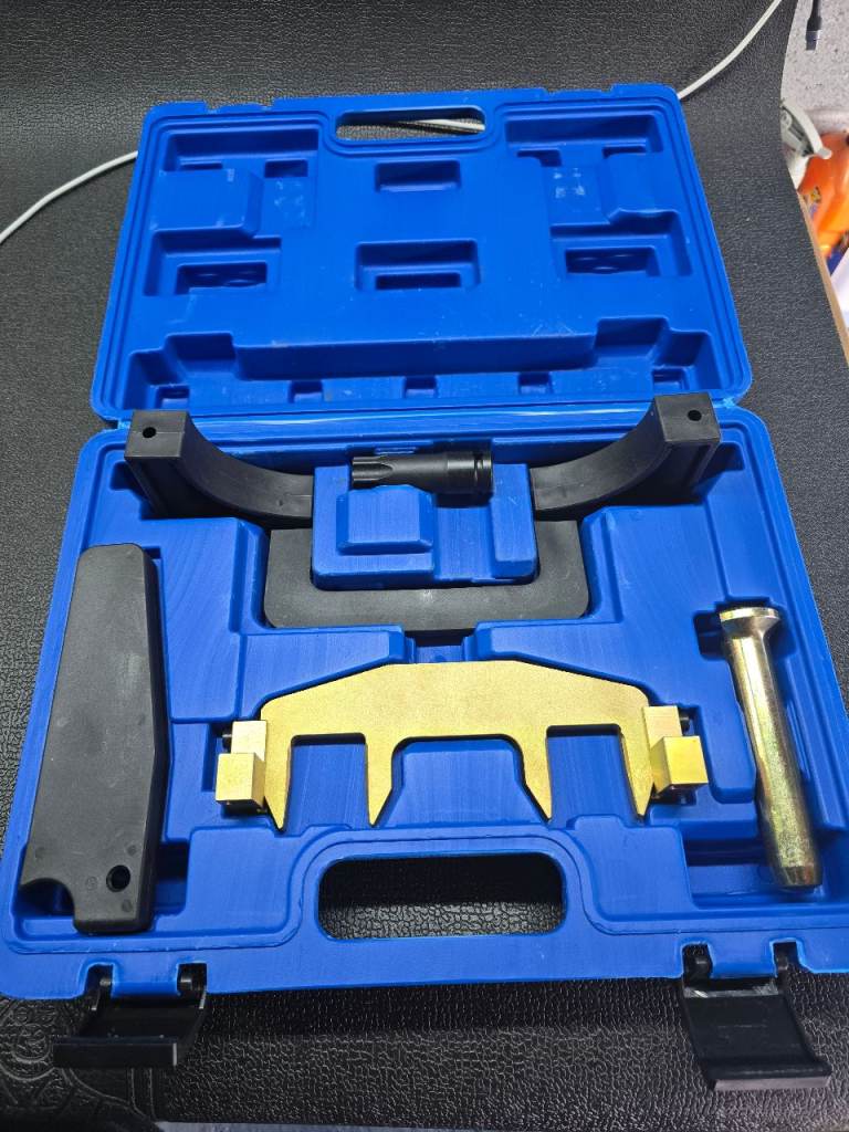 Camshaft Alignment Engine Timing Tool Chain Fixture Tool Kit Compatible for Mercedes Benz M271