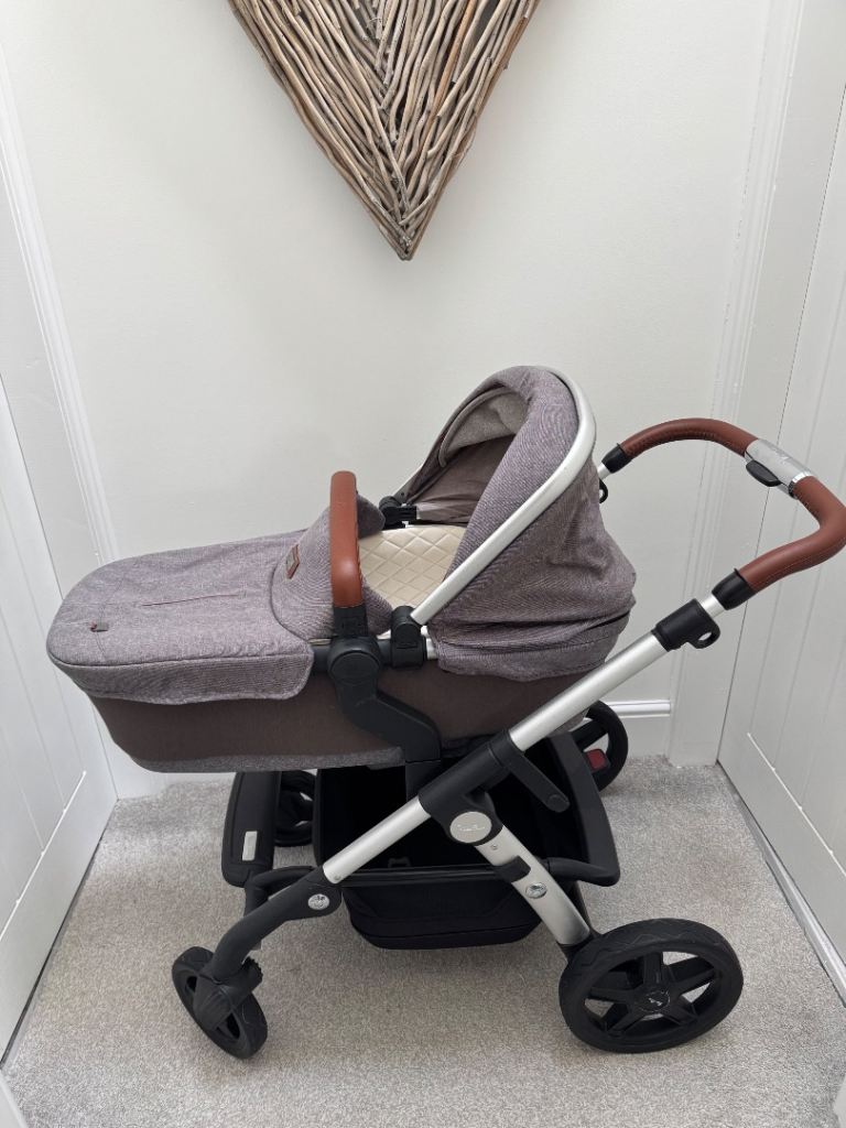 Silver cross wave pram and push chair