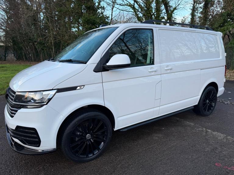 2020 VOLKSWAGEN TRANSPORTER T6.1 TDI STARTLINE SWB IN CANDY WHITE - EURO SIX 