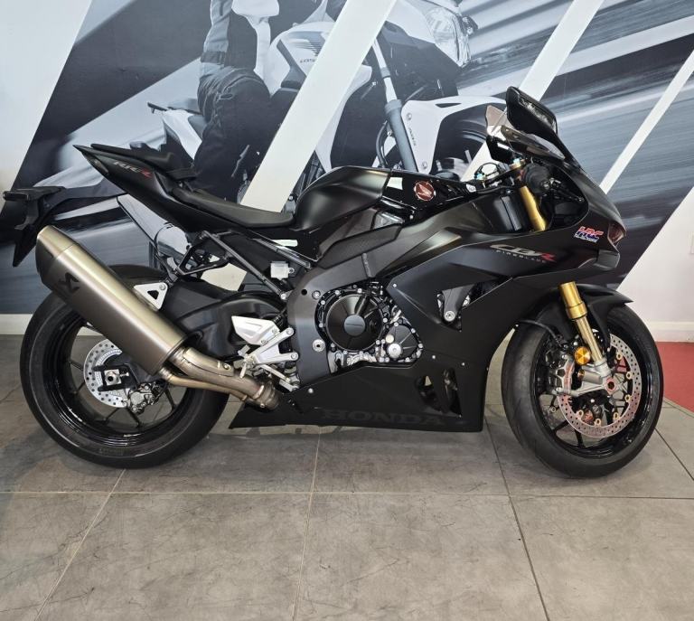 2024 HONDA CBR1000RR-R FIREBLADE SP