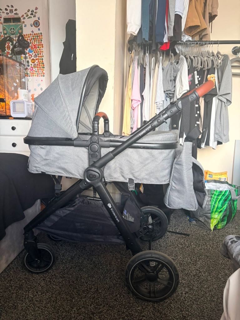 Kinderkraft Baby Pram/Pushchair – Good Condition