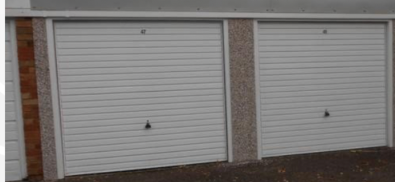 Double Garage for rent 