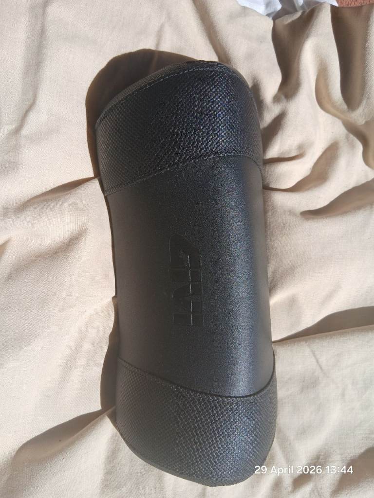 Givi back rest