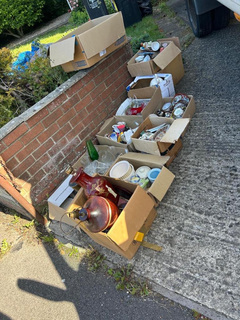 Tomorrow 10-5pm items in my drive are FREE.  Boxes in my van which are unopened are £3 each