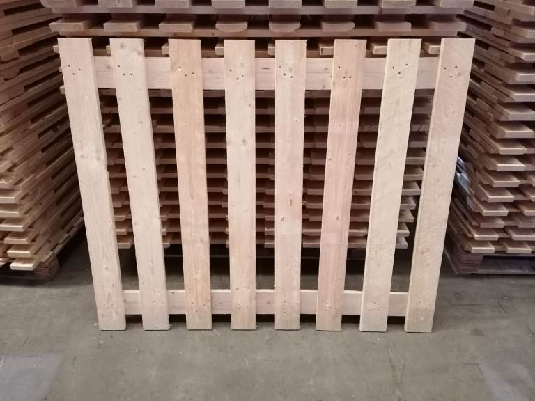 Warehouse Timber Decking – Slatted Boards for Beams