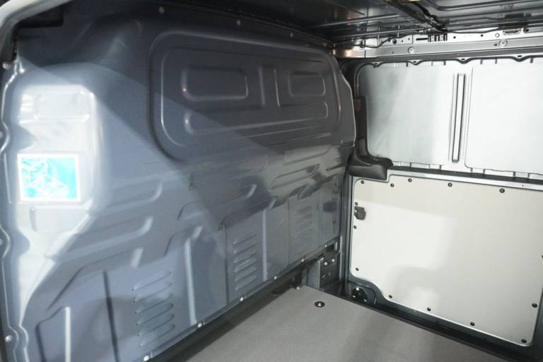 2021 Mercedes-Benz Vito 2.0 114 CDI Premium Panel Van 5dr Diesel G-Tronic RWD L2 Euro 6 (s/s) (LW...