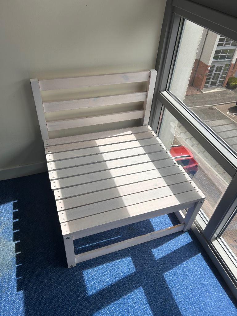 FREE White wooden balcony Seat and Cushion