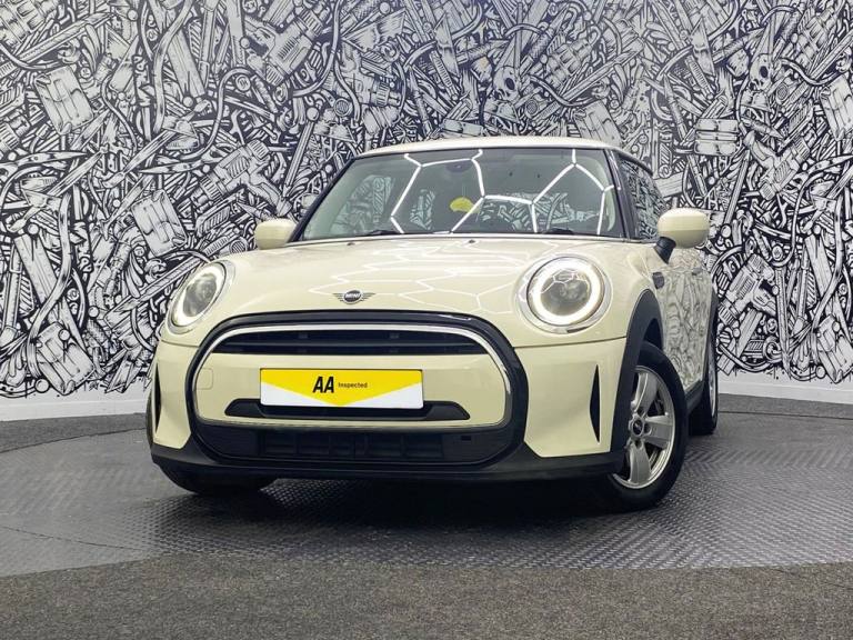 2021 MINI Hatch 1.5 Cooper Classic Hatchback 3dr Petrol Manual Euro 6 (s/s) (136 ps) Hatchback Pe...