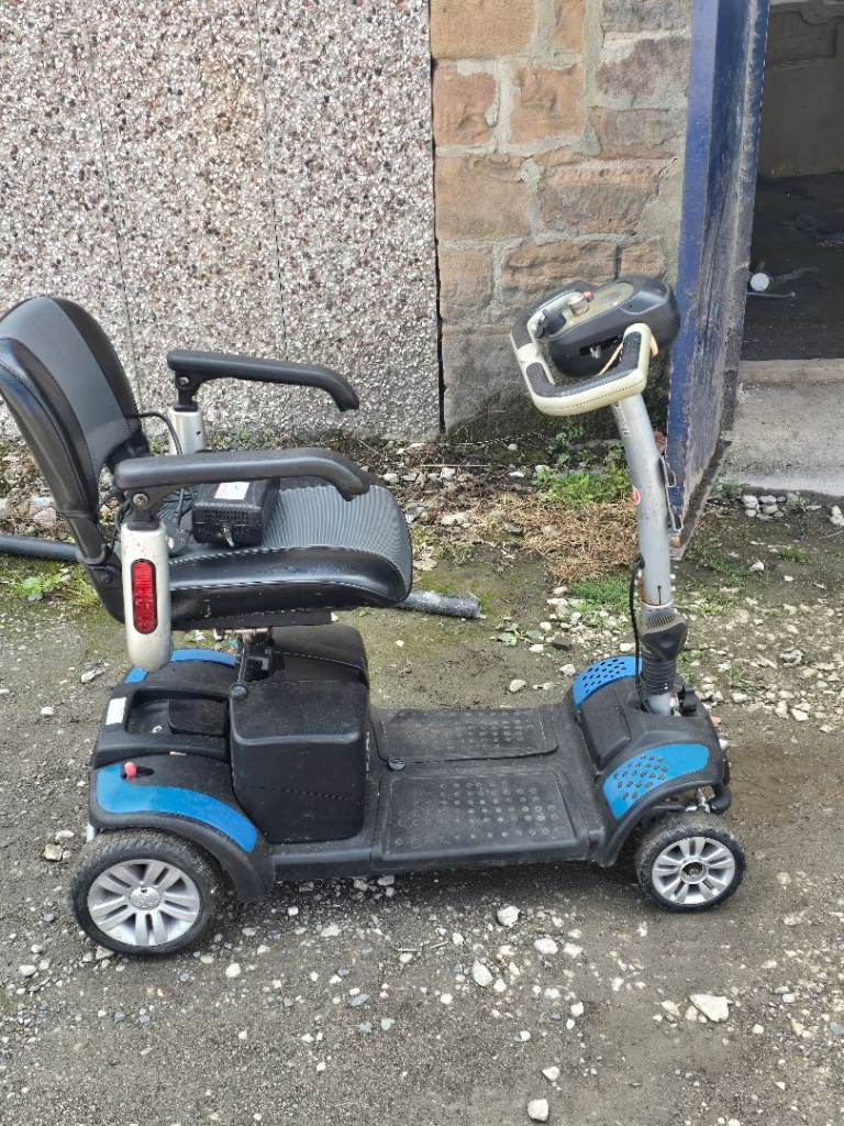 Electric Mobility Scooter – Good Working Condition, Charger and Keys Included