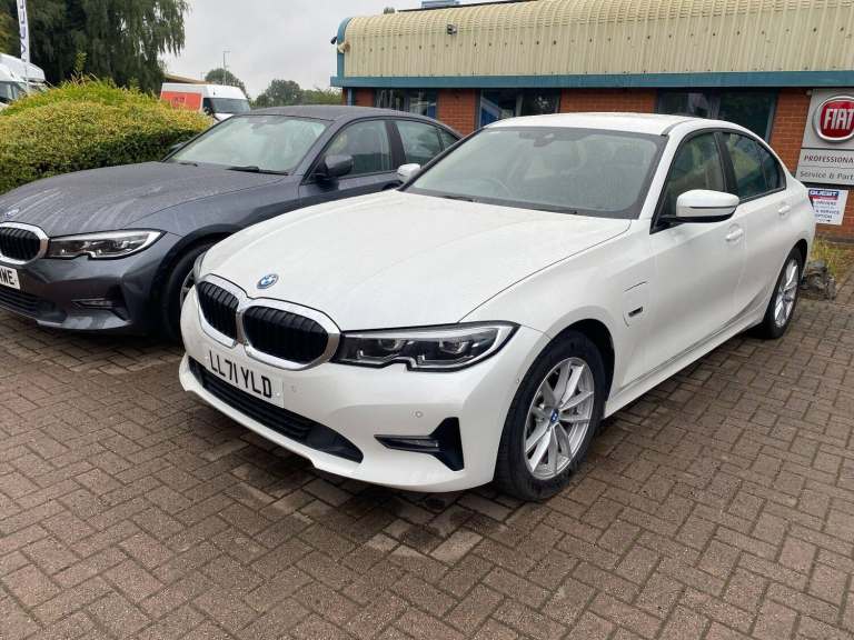 2021 BMW 3 Series 2.0 330e 12kWh SE Pro Auto Euro 6 (s/s) 4dr SALOON Petrol/Electric Hybrid Autom...