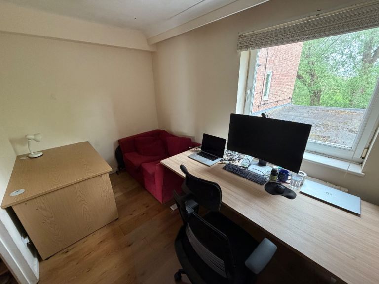 2 bedroom flat