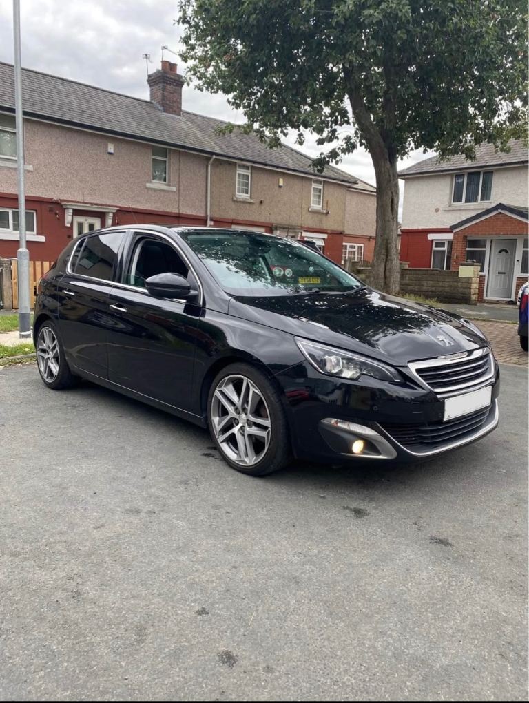 Peugeot 308 1.6 Diesel FELINE E-HDI fully loaded top spec GT Line 18” Wheels