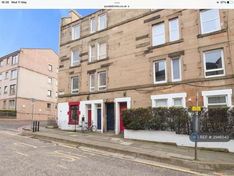 1 bedroom flat in Robertson Avenue, Edinburgh, EH11 (1 bed) (#2946543)