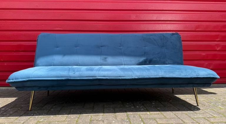 Sofa bed with Clic Clac fold mechanism in superb condition