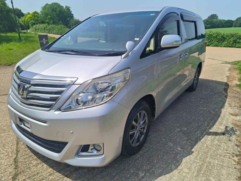 Toyota Alphard 2013 Fresh import Ice cold air con Electric doors