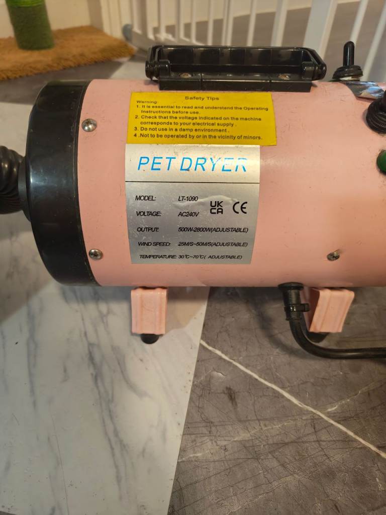 Pet dryer