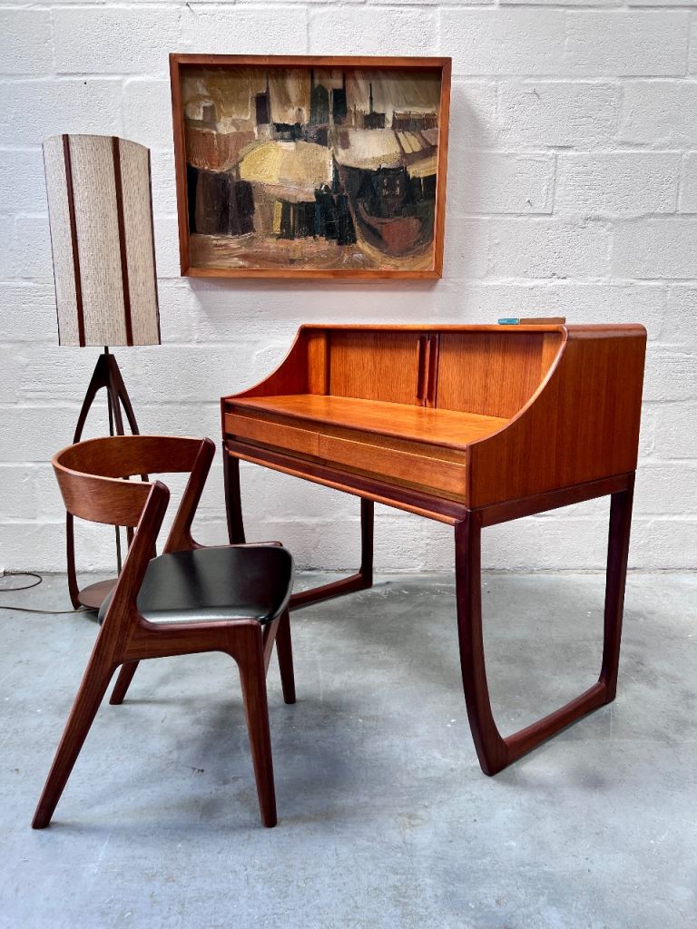 1960s Vintage Beithcraft Desk