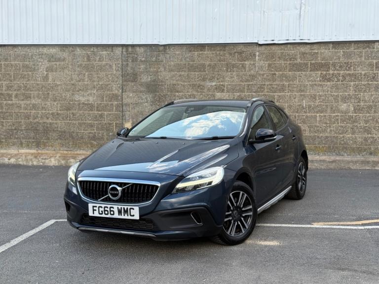 2016 Volvo V40 T3 [152] Cross Country Nav Plus 5dr HATCHBACK Petrol Manual
