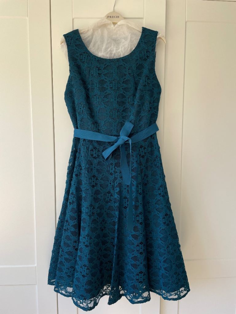  Précis jade occasion dress lace, lined, netted skirt. Size 12. 